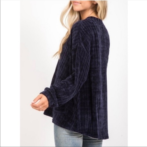 NEW!❗️LAST ONE❗️CHENILLE CARDIGAN - Picture 3 of 6